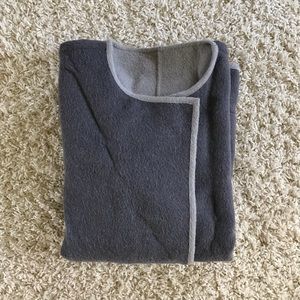 Beyond Threads Gray Jacket. Size small.